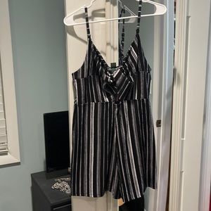 Wild Fable Black and White Striped Romper. Size: L